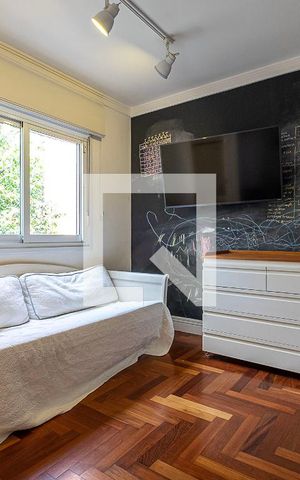 Casa à venda com 151m², 2 quartos e 2 vagas Casa à venda com 151m², 2 quartos e 2 vagasSala íntima
