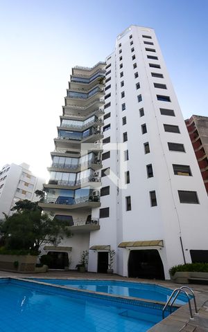 Apartamento à venda com 290m², 5 quartos e 3 vagas Apartamento à venda com 290m², 5 quartos e 3 vagasFachada