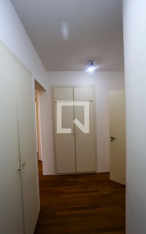 Apartamento à venda com 290m², 5 quartos e 3 vagas Apartamento à venda com 290m², 5 quartos e 3 vagassuíte 1