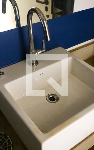Apartamento à venda com 290m², 5 quartos e 3 vagas Apartamento à venda com 290m², 5 quartos e 3 vagasLavabo