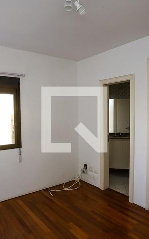 Apartamento à venda com 290m², 5 quartos e 3 vagas Apartamento à venda com 290m², 5 quartos e 3 vagassuíte 2
