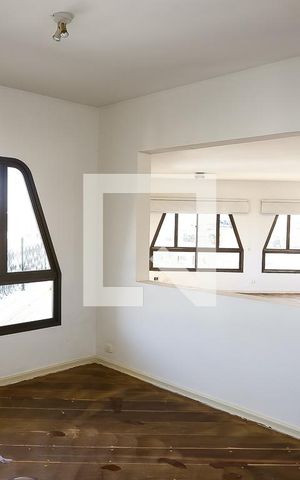 Apartamento à venda com 290m², 5 quartos e 3 vagas Apartamento à venda com 290m², 5 quartos e 3 vagasSala