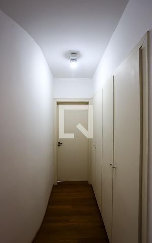Apartamento à venda com 290m², 5 quartos e 3 vagas Apartamento à venda com 290m², 5 quartos e 3 vagashall intimo