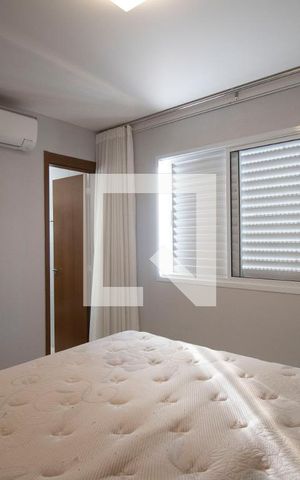 Apartamento para alugar com 72m², 3 quartos e 2 vagas Apartamento para alugar com 72m², 3 quartos e 2 vagasSuíte