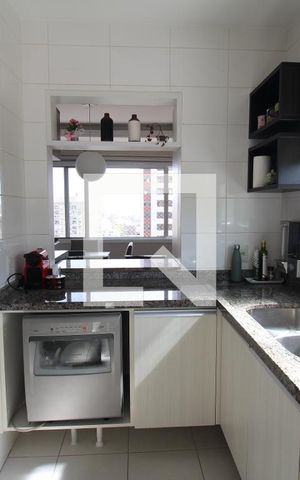 Apartamento para alugar com 110m², 3 quartos e 2 vagasCozinha