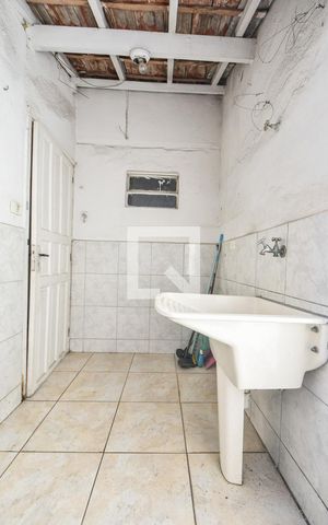 Casa à venda com 100m², 2 quartos e 1 vagaLavanderia 