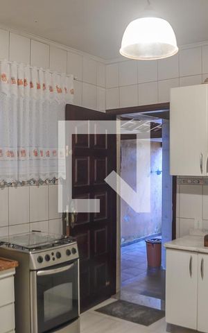 Casa à venda com 158m², 3 quartos e 2 vagas Casa à venda com 158m², 3 quartos e 2 vagasCozinha