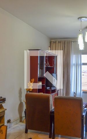 Casa à venda com 158m², 3 quartos e 2 vagas Casa à venda com 158m², 3 quartos e 2 vagasSala