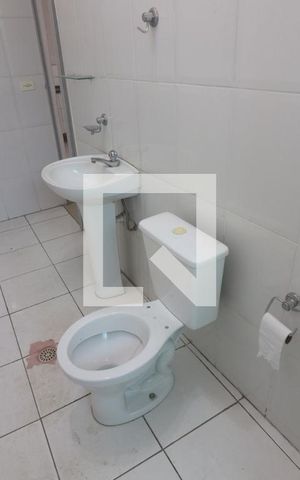 Casa para alugar com 50m², 1 quarto e sem vagaBanheiro 