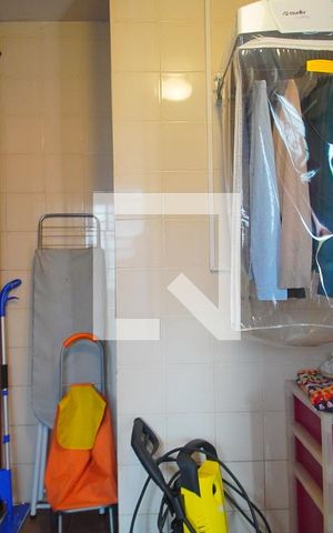 Casa à venda com 273m², 4 quartos e 2 vagas Casa à venda com 273m², 4 quartos e 2 vagasQuarto de Serviço