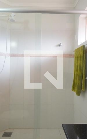 Casa à venda com 273m², 4 quartos e 2 vagas Casa à venda com 273m², 4 quartos e 2 vagasBanheiro
