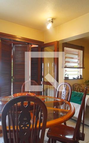 Casa à venda com 273m², 4 quartos e 2 vagas