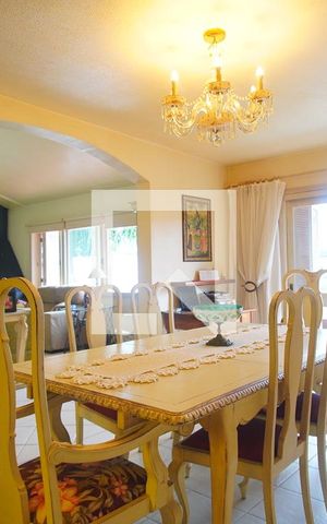 Casa à venda com 273m², 4 quartos e 2 vagas Casa à venda com 273m², 4 quartos e 2 vagasSala 2