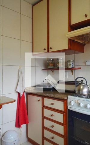 Casa à venda com 273m², 4 quartos e 2 vagas Casa à venda com 273m², 4 quartos e 2 vagasCozinha