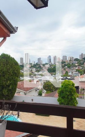 Casa à venda com 273m², 4 quartos e 2 vagas Casa à venda com 273m², 4 quartos e 2 vagasQuarto 3 - Vista