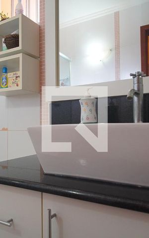 Casa à venda com 273m², 4 quartos e 2 vagas Casa à venda com 273m², 4 quartos e 2 vagasBanheiro