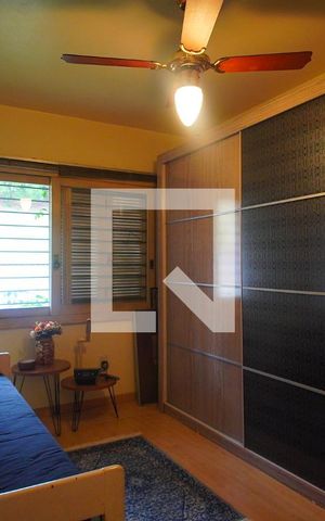 Casa à venda com 273m², 4 quartos e 2 vagas Casa à venda com 273m², 4 quartos e 2 vagasQuarto 4