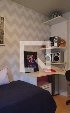 Casa à venda com 273m², 4 quartos e 2 vagas Casa à venda com 273m², 4 quartos e 2 vagasQuarto 2