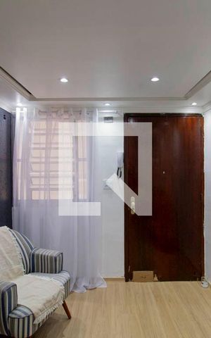 Apartamento à venda com 51m², 2 quartos e 1 vaga Apartamento à venda com 51m², 2 quartos e 1 vagaSala