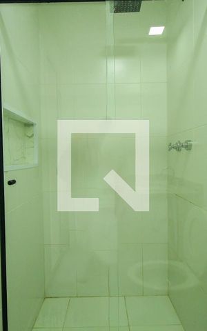 Apartamento para alugar com 66m², 2 quartos e 1 vaga Apartamento para alugar com 66m², 2 quartos e 1 vagaBanheiro