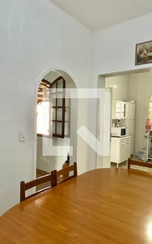 Casa à venda com 330m², 6 quartos e 4 vagas Casa à venda com 330m², 6 quartos e 4 vagasCasa 01 - Copa