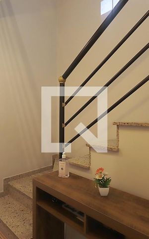 Casa à venda com 160m², 3 quartos e 2 vagasCorredor