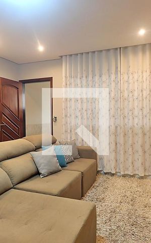 Casa à venda com 160m², 3 quartos e 2 vagasSala