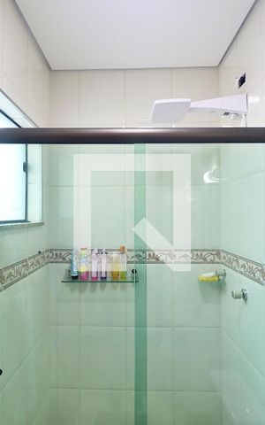 Casa à venda com 160m², 3 quartos e 2 vagasBanheiro Social
