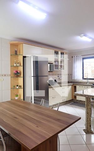 Casa à venda com 160m², 3 quartos e 2 vagasCozinha