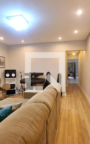 Casa à venda com 160m², 3 quartos e 2 vagasSala