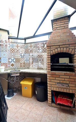 Casa à venda com 160m², 3 quartos e 2 vagasÁrea gourmet