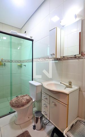 Casa à venda com 160m², 3 quartos e 2 vagasBanheiro Social