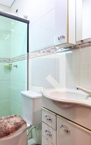 Casa à venda com 160m², 3 quartos e 2 vagasBanheiro Social