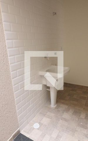 Casa de condomínio para alugar com 60m², 2 quartos e 1 vagaÁrea de Serviço