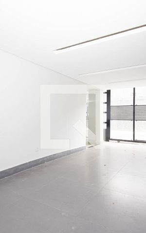 Casa para alugar com 230m², 3 quartos e 2 vagas Casa para alugar com 230m², 3 quartos e 2 vagasGaragem