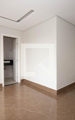 Casa para alugar com 230m², 3 quartos e 2 vagas Casa para alugar com 230m², 3 quartos e 2 vagasSuíte 1