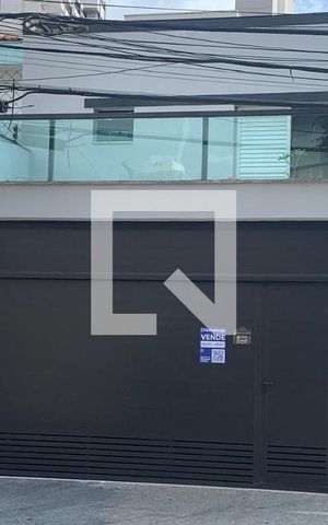 Casa à venda com 235m², 3 quartos e 3 vagasFachada