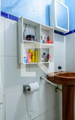 Casa à venda com 250m², 3 quartos e 1 vaga Casa à venda com 250m², 3 quartos e 1 vagaBanheiro da Suíte