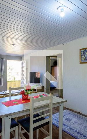 Casa à venda com 250m², 3 quartos e 1 vaga Casa à venda com 250m², 3 quartos e 1 vagaSala