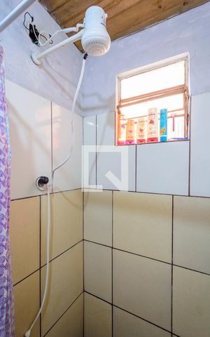 Casa à venda com 250m², 3 quartos e 1 vaga Casa à venda com 250m², 3 quartos e 1 vagaBanheiro