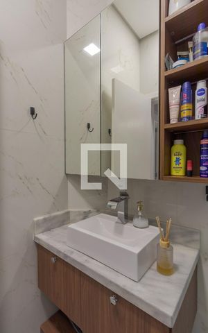 Apartamento à venda com 84m², 2 quartos e sem vagaBanheiro