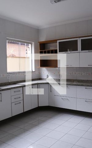 Casa à venda com 152m², 3 quartos e 3 vagasCozinha