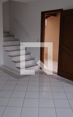 Casa à venda com 152m², 3 quartos e 3 vagasSala