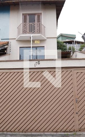 Casa à venda com 152m², 3 quartos e 3 vagasFachada