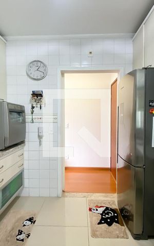 Apartamento à venda com 65m², 2 quartos e 1 vaga Apartamento à venda com 65m², 2 quartos e 1 vagaCozinha e Área de Serviço
