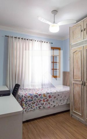 Casa à venda com 164m², 3 quartos e 6 vagas Casa à venda com 164m², 3 quartos e 6 vagasQuarto 2