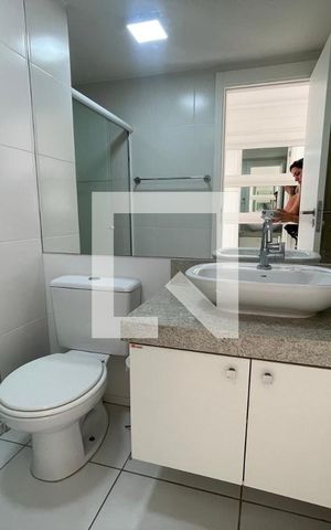 Apartamento para alugar com 55m², 2 quartos e 1 vaga Apartamento para alugar com 55m², 2 quartos e 1 vagaBanheiro Social