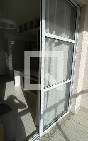 Apartamento para alugar com 55m², 2 quartos e 1 vaga Apartamento para alugar com 55m², 2 quartos e 1 vagaVaranda da Sala