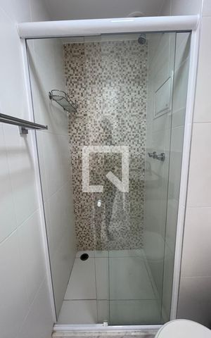 Apartamento para alugar com 55m², 2 quartos e 1 vaga Apartamento para alugar com 55m², 2 quartos e 1 vagaBanheiro da Suíte