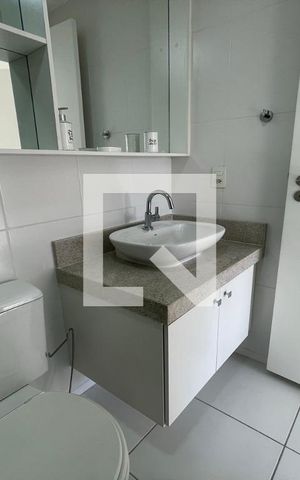 Apartamento para alugar com 55m², 2 quartos e 1 vaga Apartamento para alugar com 55m², 2 quartos e 1 vagaBanheiro da Suíte